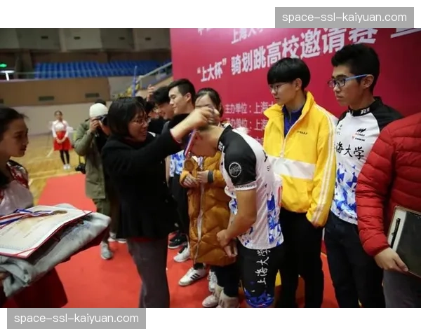 上海高校赛设高校组与大众骑游组，推动大学生自行车运动发展